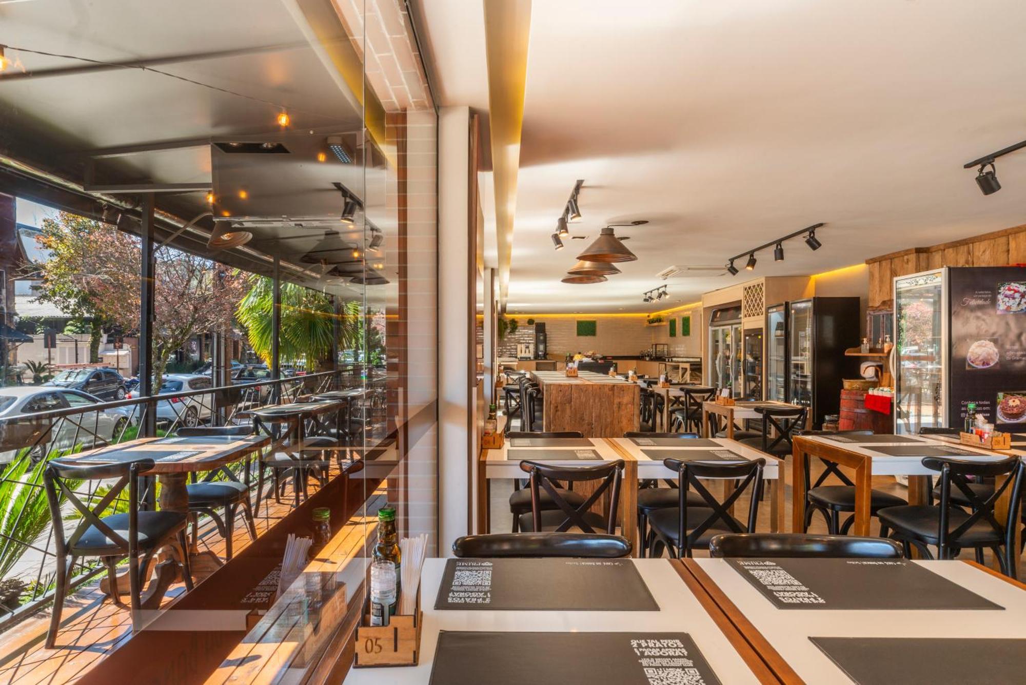 拉海图斯蒂洛中心酒店 格拉玛多 外观 照片 Restaurant interior