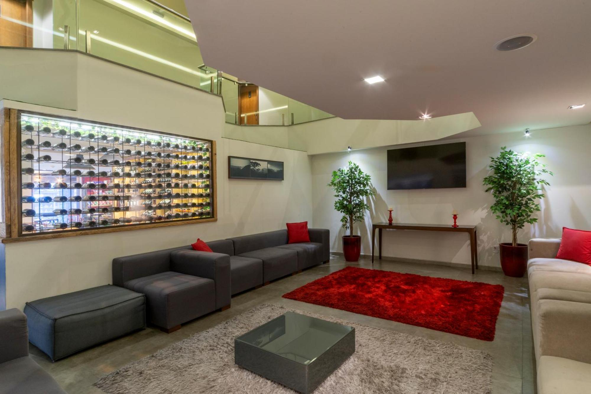 拉海图斯蒂洛中心酒店 格拉玛多 外观 照片 A wine cellar