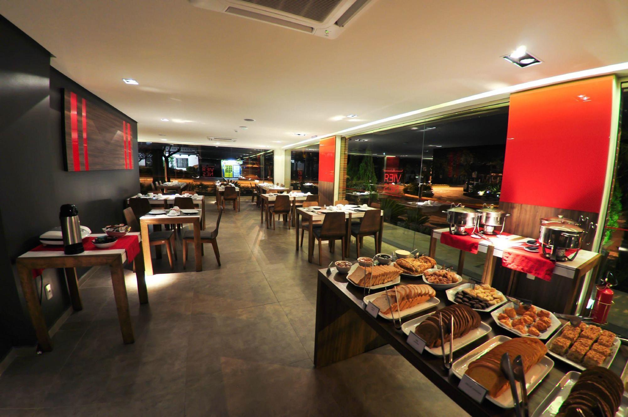 拉海图斯蒂洛中心酒店 格拉玛多 外观 照片 The interior of the restaurant
