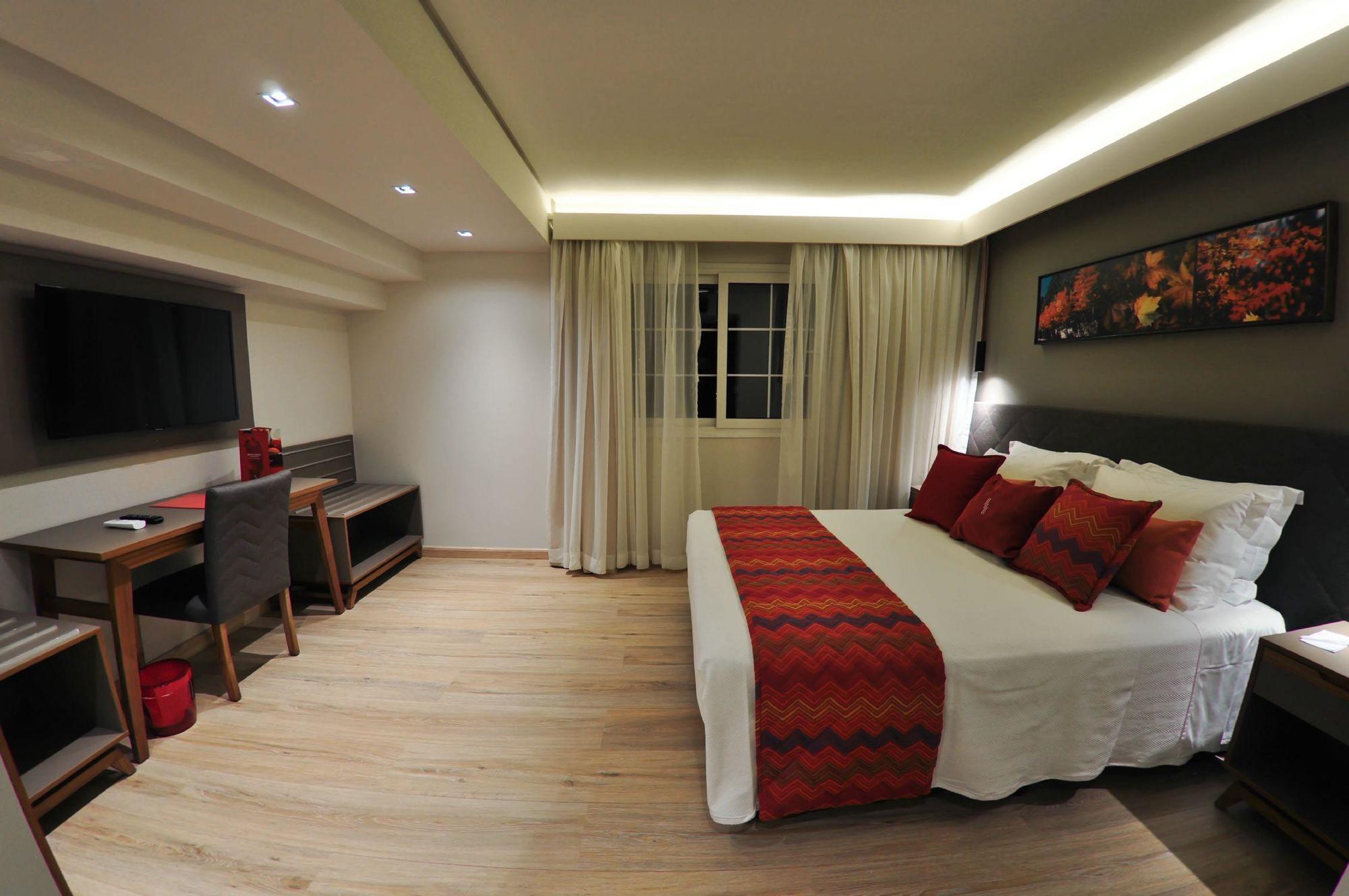 拉海图斯蒂洛中心酒店 格拉玛多 外观 照片 A room at the hotel